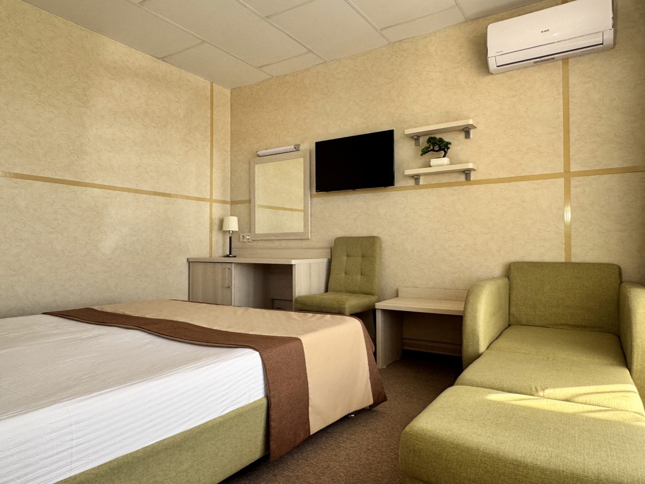 Семейный (Двухкомнатные пятиместные Апартаменты с общей террасой), Гостевой дом Лоза Хутор