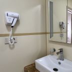 Семейный (Двухкомнатные шестиместные Апартаменты с общей террасой), Гостевой дом Лоза Хутор