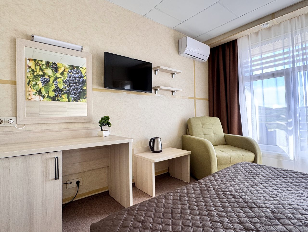 Семейный (Двухкомнатные шестиместные Апартаменты с общей террасой), Гостевой дом Лоза Хутор