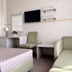 Семейный (Двухкомнатные шестиместные Апартаменты с общей террасой), Гостевой дом Лоза Хутор