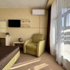 Семейный (Двухкомнатные шестиместные Апартаменты с общей террасой), Гостевой дом Лоза Хутор