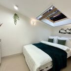 Полулюкс (Апартаменты №3 "Полулюкс" на мансардном этаже), Апартаменты Саквояж