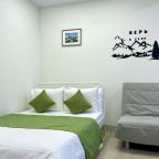 Студио (Апартаменты №28 "Cтудия-Делюкс"), Апартаменты Саквояж