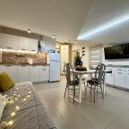 Апартаменты (Апартаменты №5 "Джуниор" на мансардном этаже), Апартаменты Саквояж