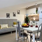 Апартаменты (Апартаменты №5 "Джуниор" на мансардном этаже), Апартаменты Саквояж