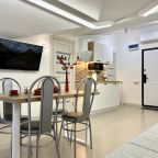 Апартаменты (Апартаменты №2 "Люкс" на мансардном этаже), Апартаменты Саквояж