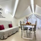 Апартаменты (Апартаменты №2 "Люкс" на мансардном этаже), Апартаменты Саквояж