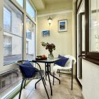 Апартаменты (Апартаменты №25 "Комфорт" с балконом), Апартаменты Саквояж