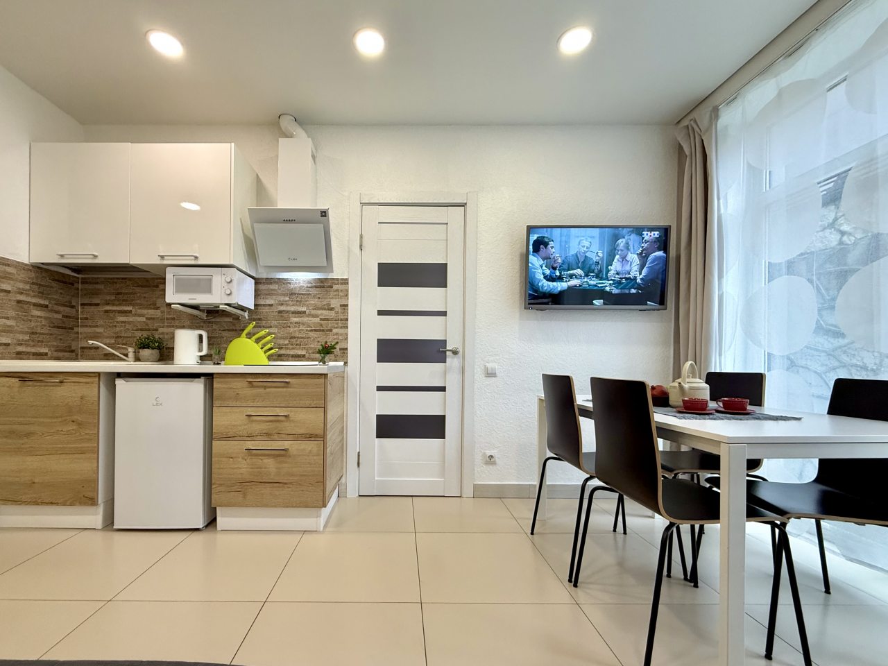 Апартаменты (Апартаменты №4 