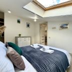 Апартаменты (Апартаменты №4 "Полулюкс" на мансардном этаже), Апартаменты Саквояж