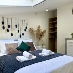 Апартаменты (Апартаменты №4 "Полулюкс" на мансардном этаже), Апартаменты Саквояж