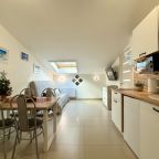 Апартаменты (Апартаменты №4 "Полулюкс" на мансардном этаже), Апартаменты Саквояж