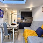 Апартаменты (Апартаменты №8 "Полулюкс" на мансардном этаже), Апартаменты Саквояж