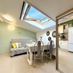 Апартаменты (Апартаменты №10 "Люкс" на мансардном этаже), Апартаменты Саквояж