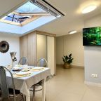 Апартаменты (Апартаменты №10 "Люкс" на мансардном этаже), Апартаменты Саквояж