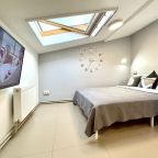 Апартаменты (Апартаменты №10 "Люкс" на мансардном этаже), Апартаменты Саквояж