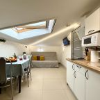 Апартаменты (Апартаменты №7 "Полулюкс" на мансардном этаже), Апартаменты Саквояж