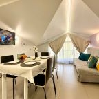 Апартаменты (Апартаменты №11 "Семейный Люкс" на мансардном этаже), Апартаменты Саквояж