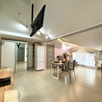 Апартаменты (Апартаменты №12 "Семейные" на мансардном этаже), Апартаменты Саквояж