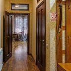 Апартаменты (с одной двуспальной и одной односпальной кроватями), Apart M Hotel