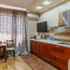 Апартаменты (с одной двуспальной и одной односпальной кроватями), Apart M Hotel