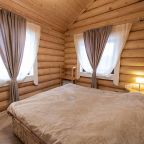 Дом (С камином, баней и купелью на террасе), Коттедж SNHAUS