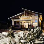 Дом (Из бруса с камином и баней из осины для 6 человек), Коттедж SNHAUS