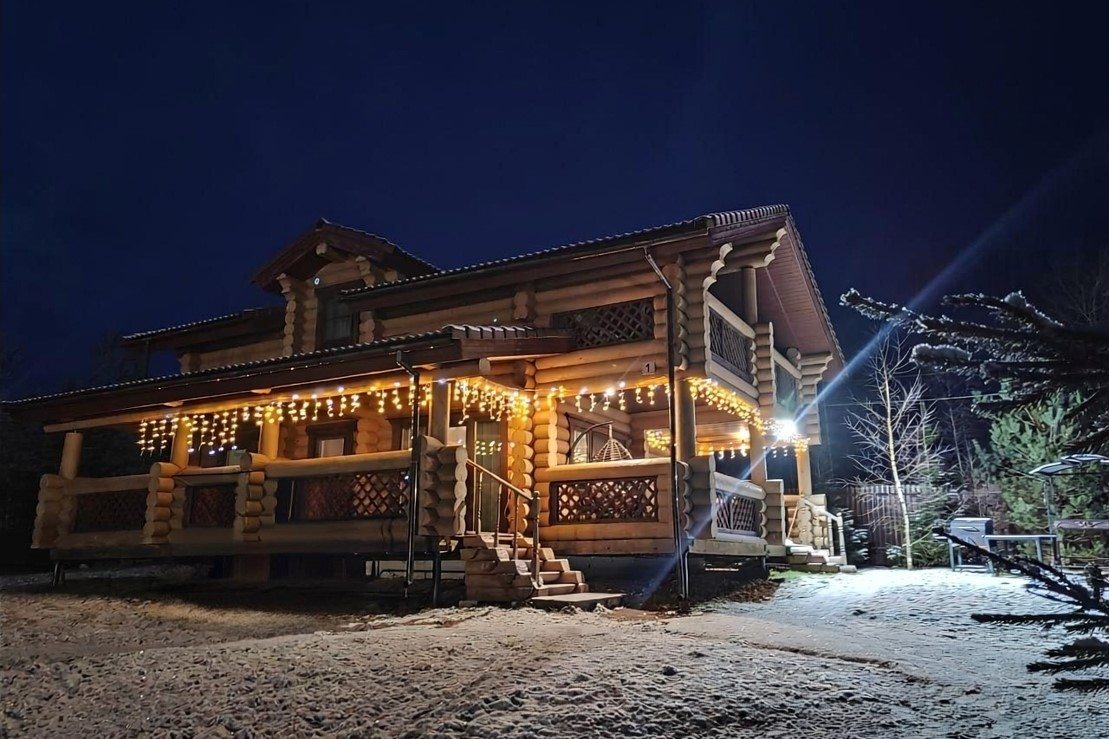 Дом (С 3 спальнями и сауной для 10 человек), Коттедж SNHAUS