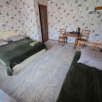 Трехместный (Номер (3 этаж)), Гостевой дом Удачный