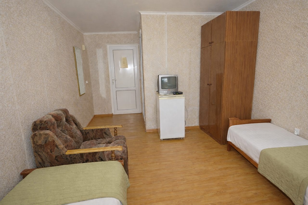 Трехместный (Стандарт), База отдыха Южный Парус