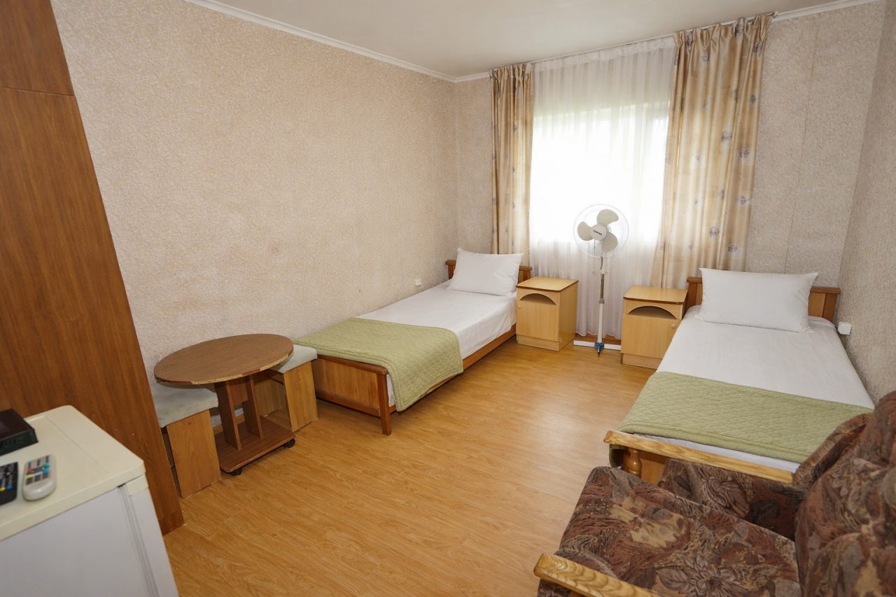 Трехместный (Стандарт), База отдыха Южный Парус