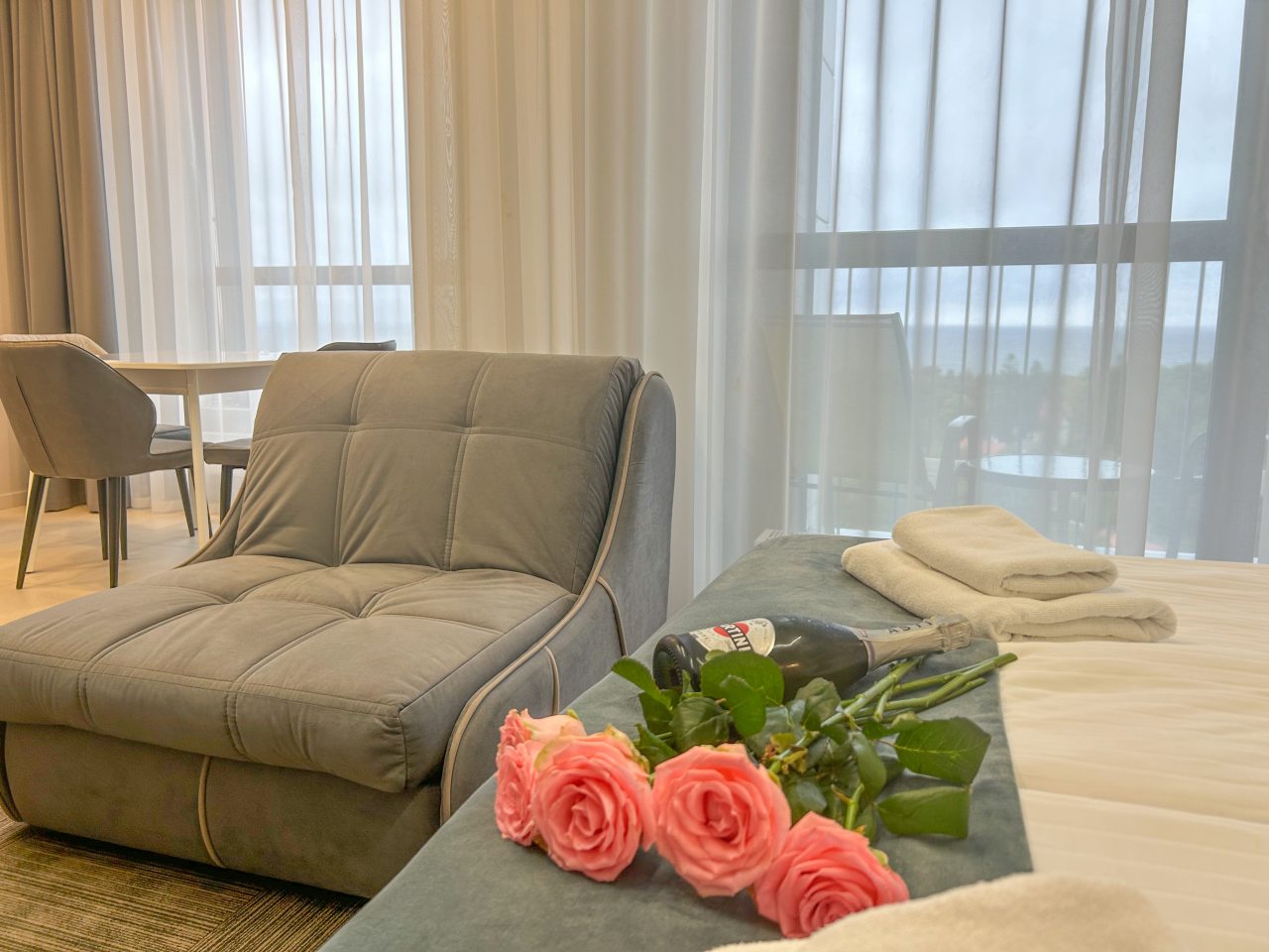 Апартаменты (Sun City Apartments 3 на 9 этаже с видом на море), Апартаменты Сан Сити Апартментс 3