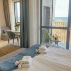 Апартаменты (Sun City Apartments 3 на 9 этаже с видом на море), Апартаменты Сан Сити Апартментс 3