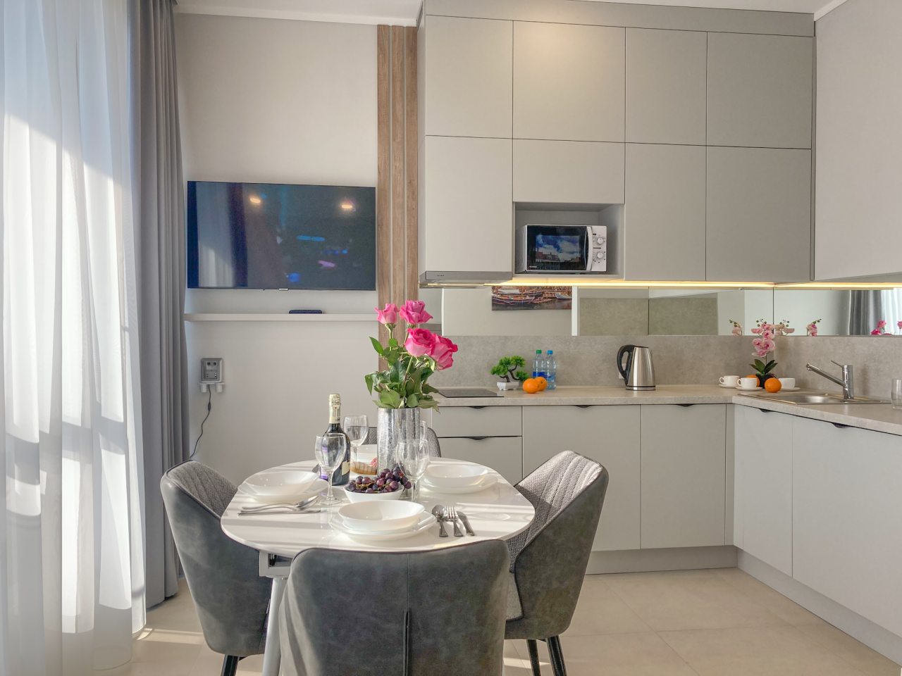 Апартаменты (Sun City Apartments 1 на 9 этаже), Апартаменты Сан Сити Апартментс 1