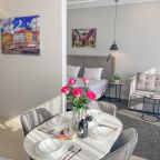 Апартаменты (Sun City Apartments 1 на 9 этаже), Апартаменты Сан Сити Апартментс 1