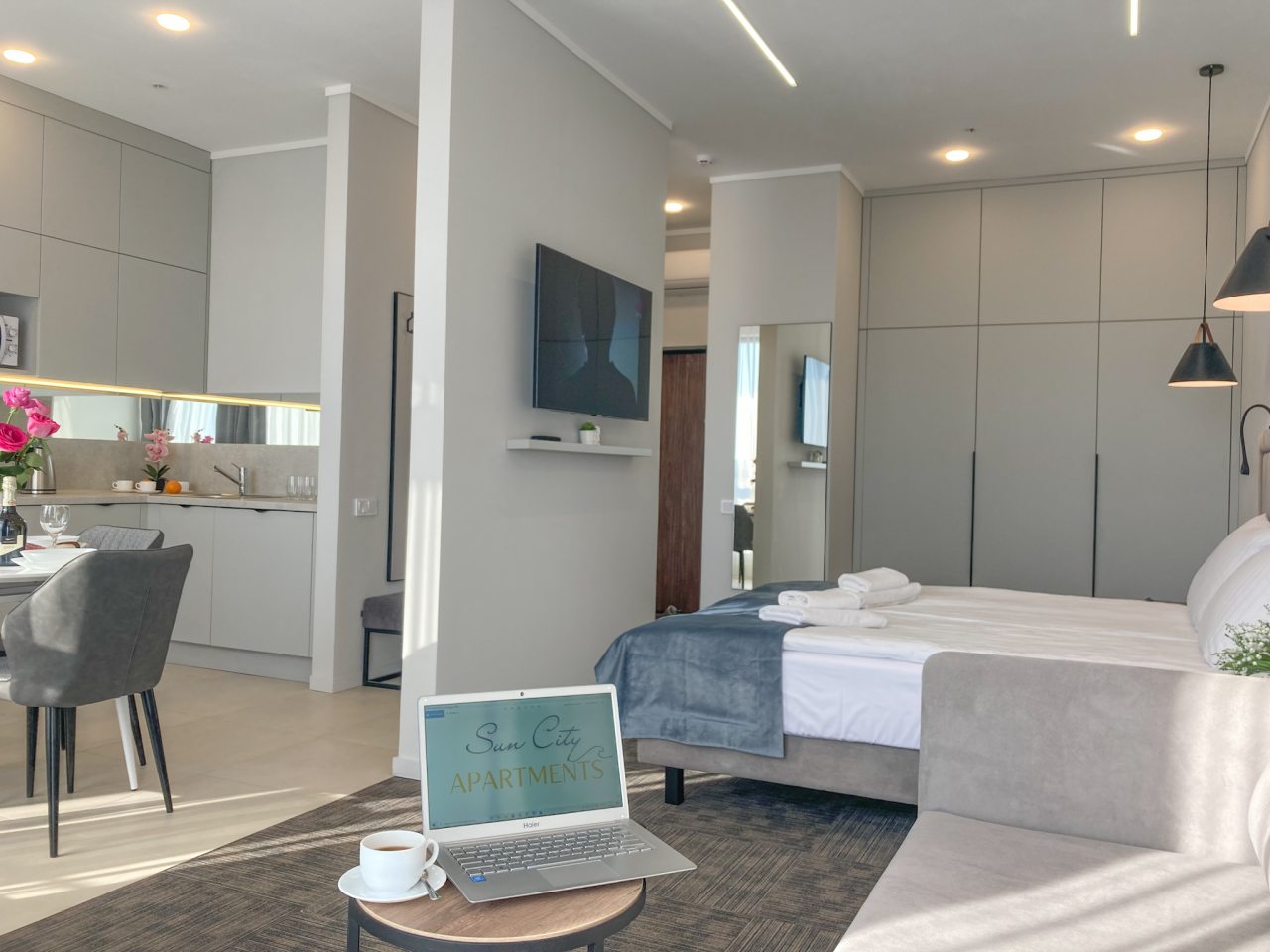 Апартаменты (Sun City Apartments 1 на 9 этаже), Апартаменты Сан Сити Апартментс 1