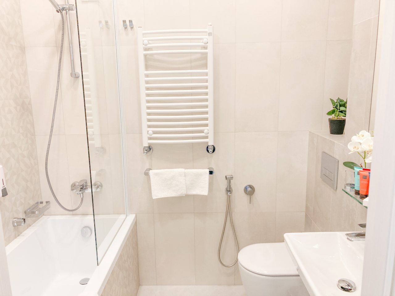 Апартаменты (Sun City Apartments 1 на 9 этаже), Апартаменты Сан Сити Апартментс 1