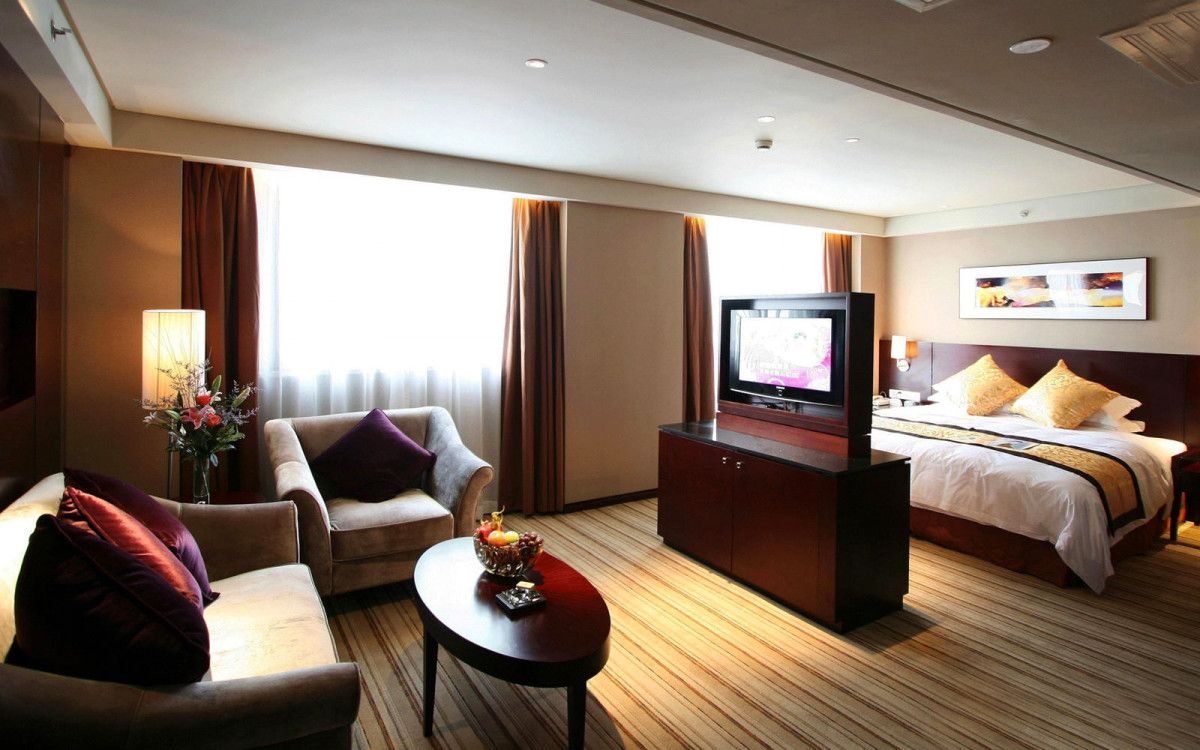 Двухместный (Номер 0004 с длинным красивым названием и з множества букв с длинным красивым названием и з множества букв с длинным красивым названием и з множества букв с длинным красивым названием и з множества букв), Отель 