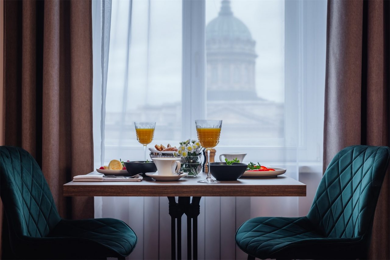 Завтрак в номер, Отель Kempf Nevsky 4