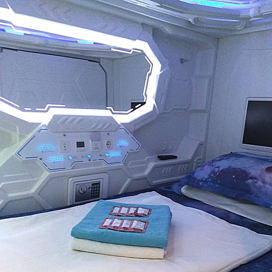 Полуторная капсула 110х200 см, возможно размещение с детьми