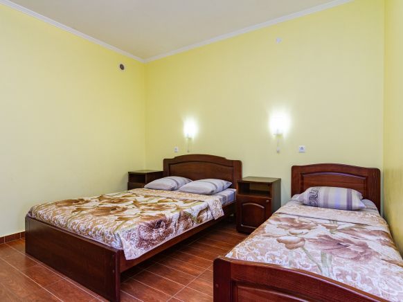 Фотография номера гостевого дома ЮГ