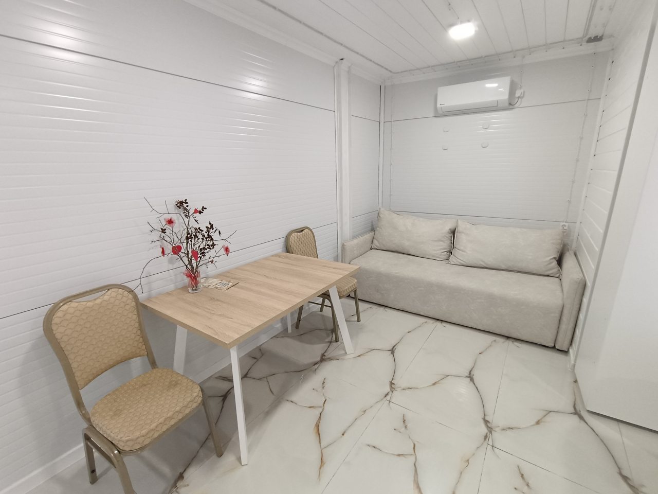 Коттедж (Модульный люкс у бассейна), Отель Набережная №1