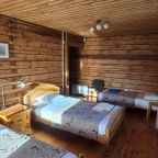 Трехместный (Номер Twin/Double), Гостевой дом Шале Листвянка