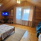 Трехместный (Номер Twin/Double), Гостевой дом Шале Листвянка