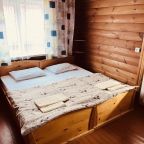 Апартаменты (Семейные 4-х местные), Гостевой дом Шале Листвянка