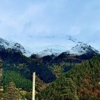 Вид с балкона на 2 этаже дома.