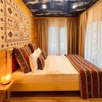 Первая спальная комната. Двуспальная кровать queen size