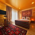 Номер (Двухместный улучшенный стандарт | без балкона | 2 этаж), Гостевой дом Hayat Haus