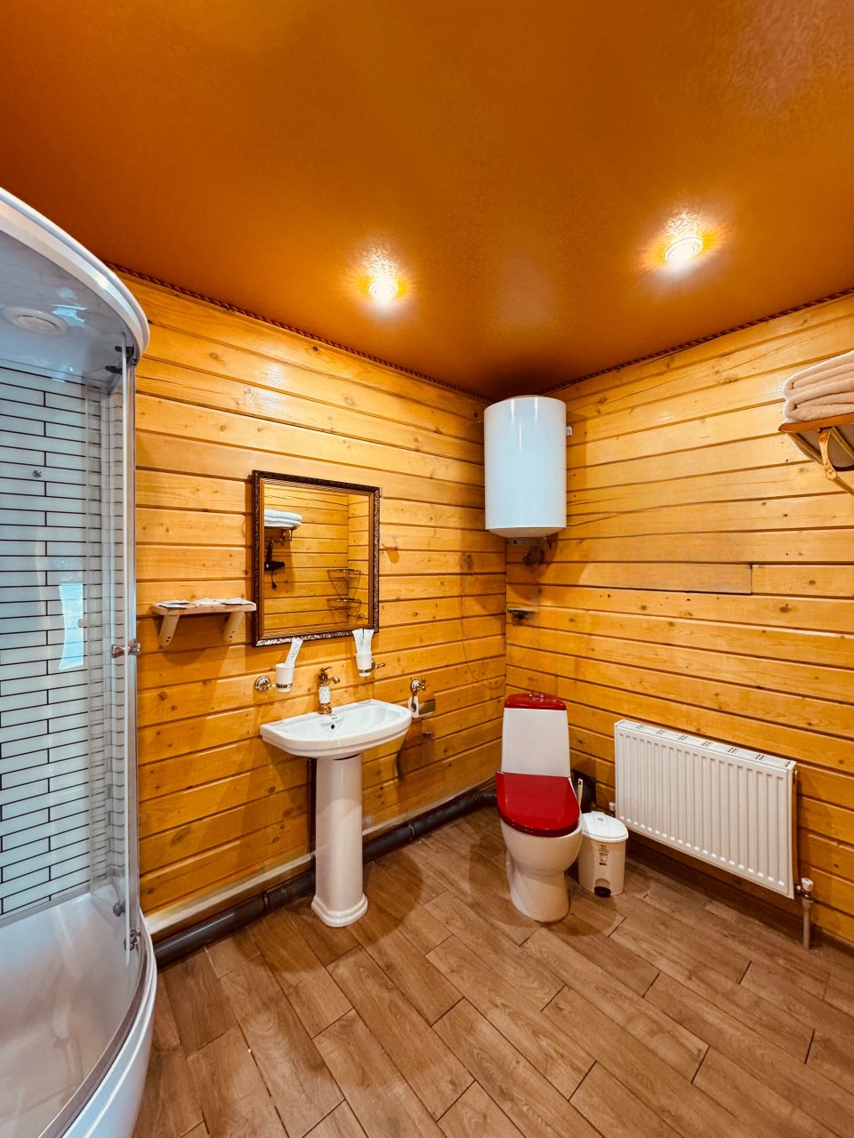 Номер (Двухместный улучшенный стандарт | без балкона | 2 этаж), Гостевой дом Hayat Haus