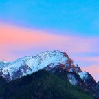 Номер (Трехкомнатный улучшенный комфорт с видом на горы | 3 этаж), Гостевой дом Hayat Haus